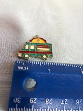 Oriental Trading Food Truck Keychain Charm #F28
